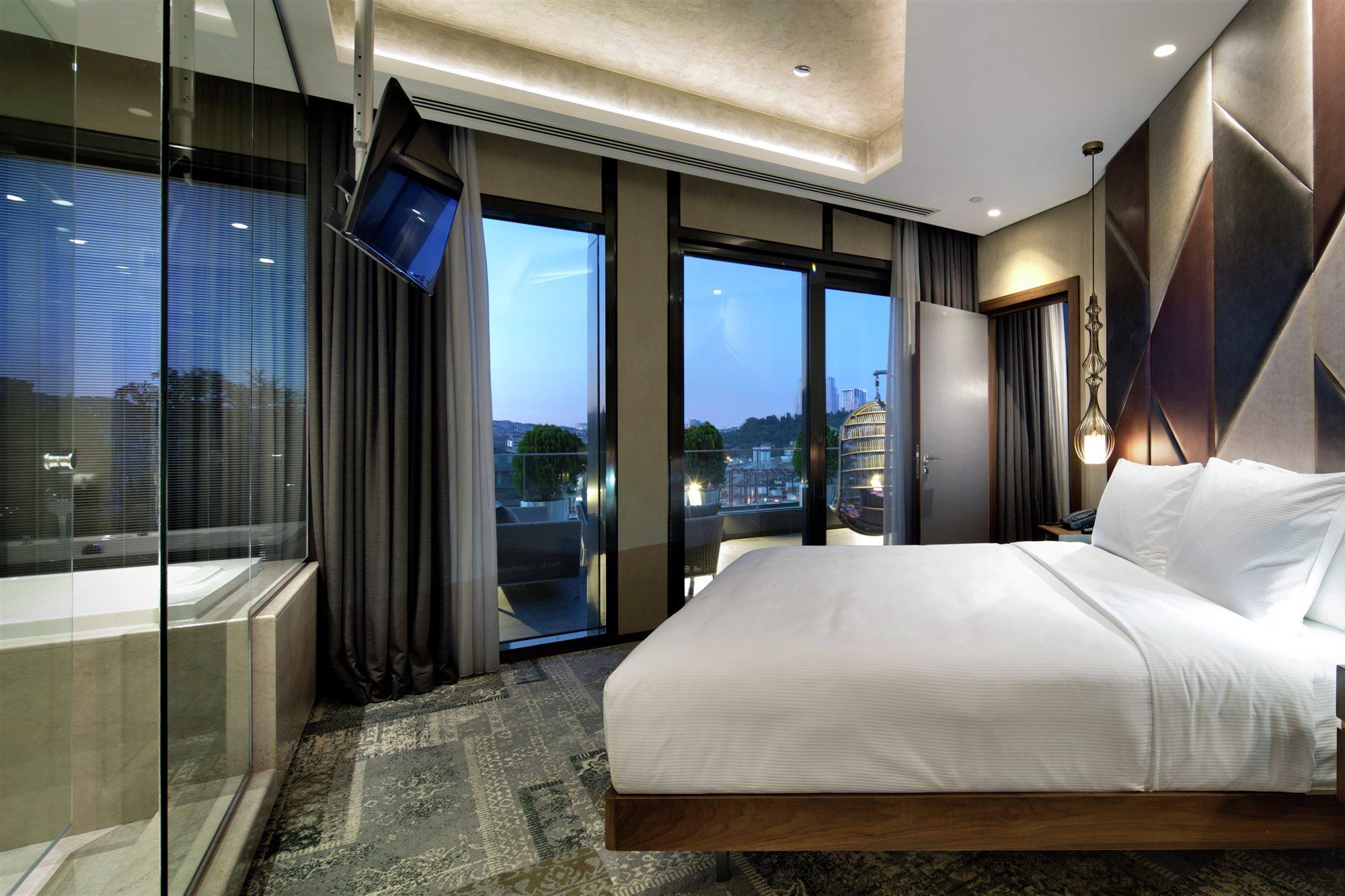 Doubletree By Hilton Istanbul - Piyalepasa Ξενοδοχείο Εξωτερικό φωτογραφία Deluxe Suite
