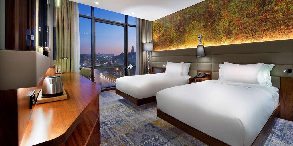 Doubletree By Hilton Istanbul - Piyalepasa Ξενοδοχείο Εξωτερικό φωτογραφία
