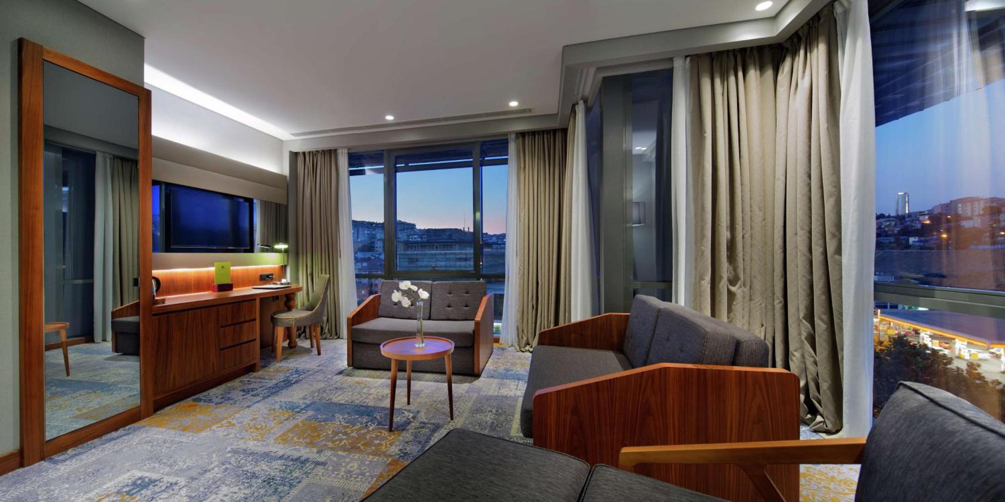 Doubletree By Hilton Istanbul - Piyalepasa Ξενοδοχείο Εξωτερικό φωτογραφία