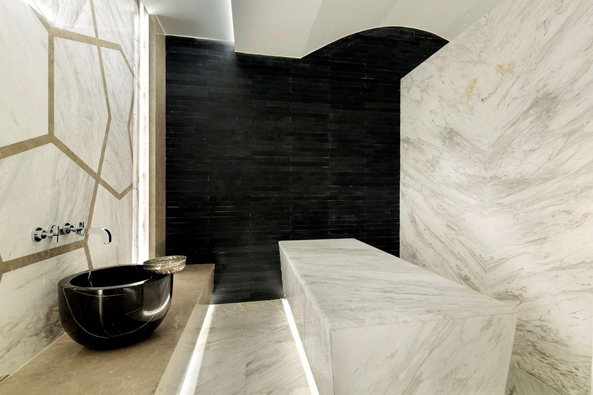Doubletree By Hilton Istanbul - Piyalepasa Ξενοδοχείο Εξωτερικό φωτογραφία 3D rendering of a bathroom