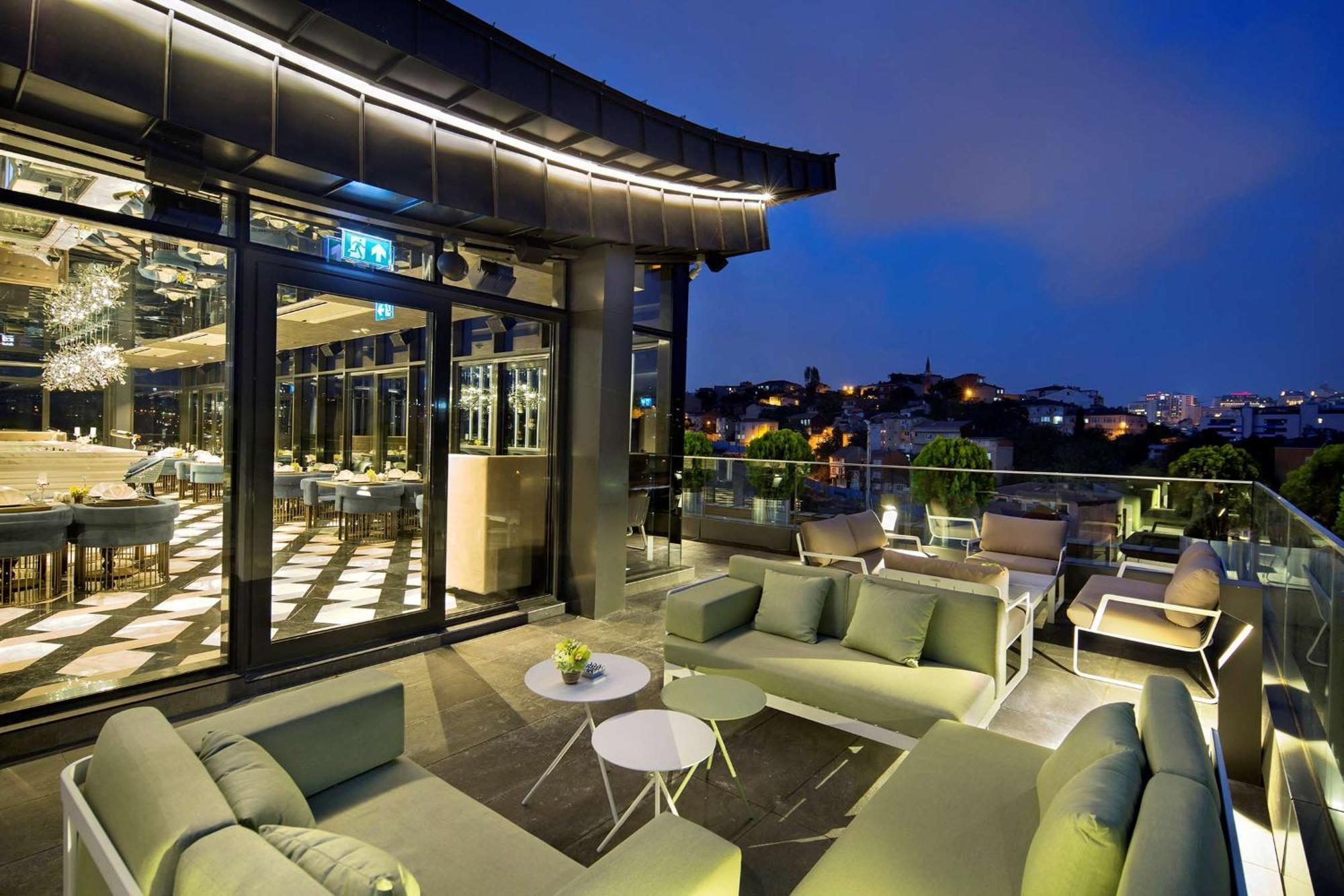 Doubletree By Hilton Istanbul - Piyalepasa Ξενοδοχείο Εξωτερικό φωτογραφία The Sky Bar